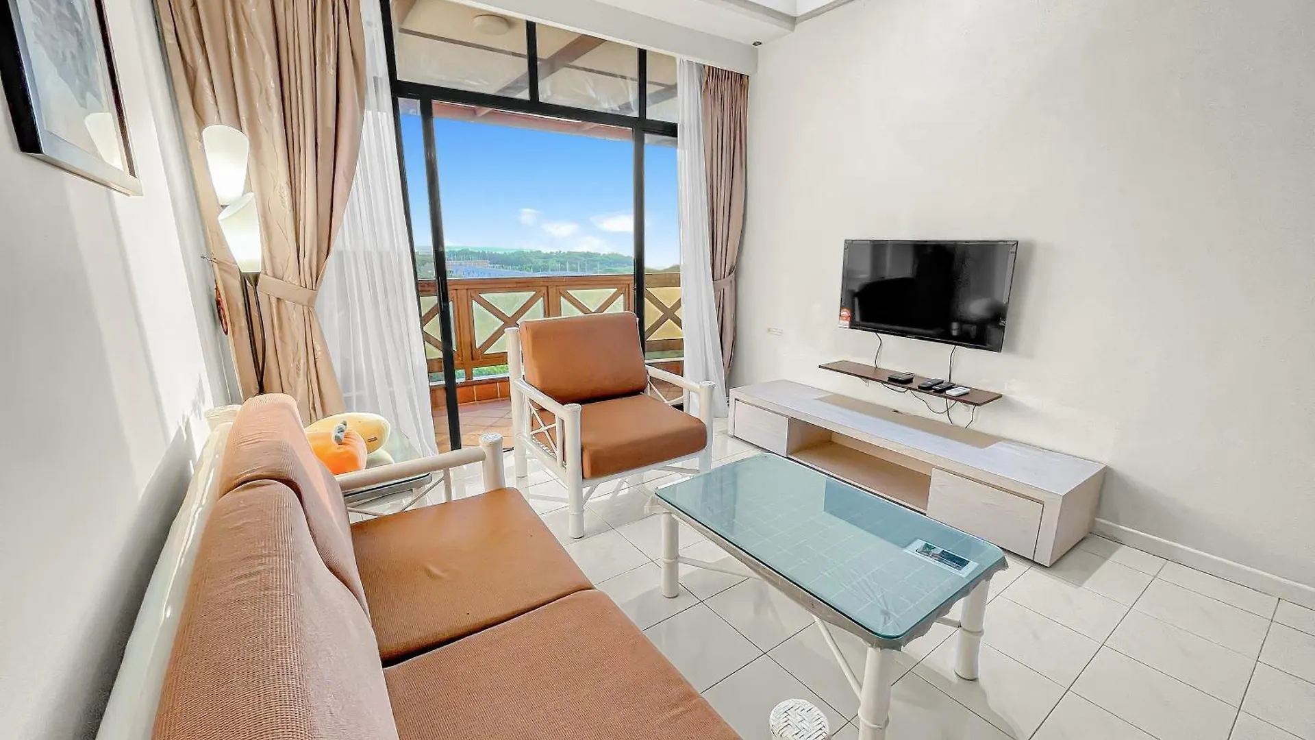 Melaka City View Homestay: Balcony Apartment near Jonker Street Malaysia