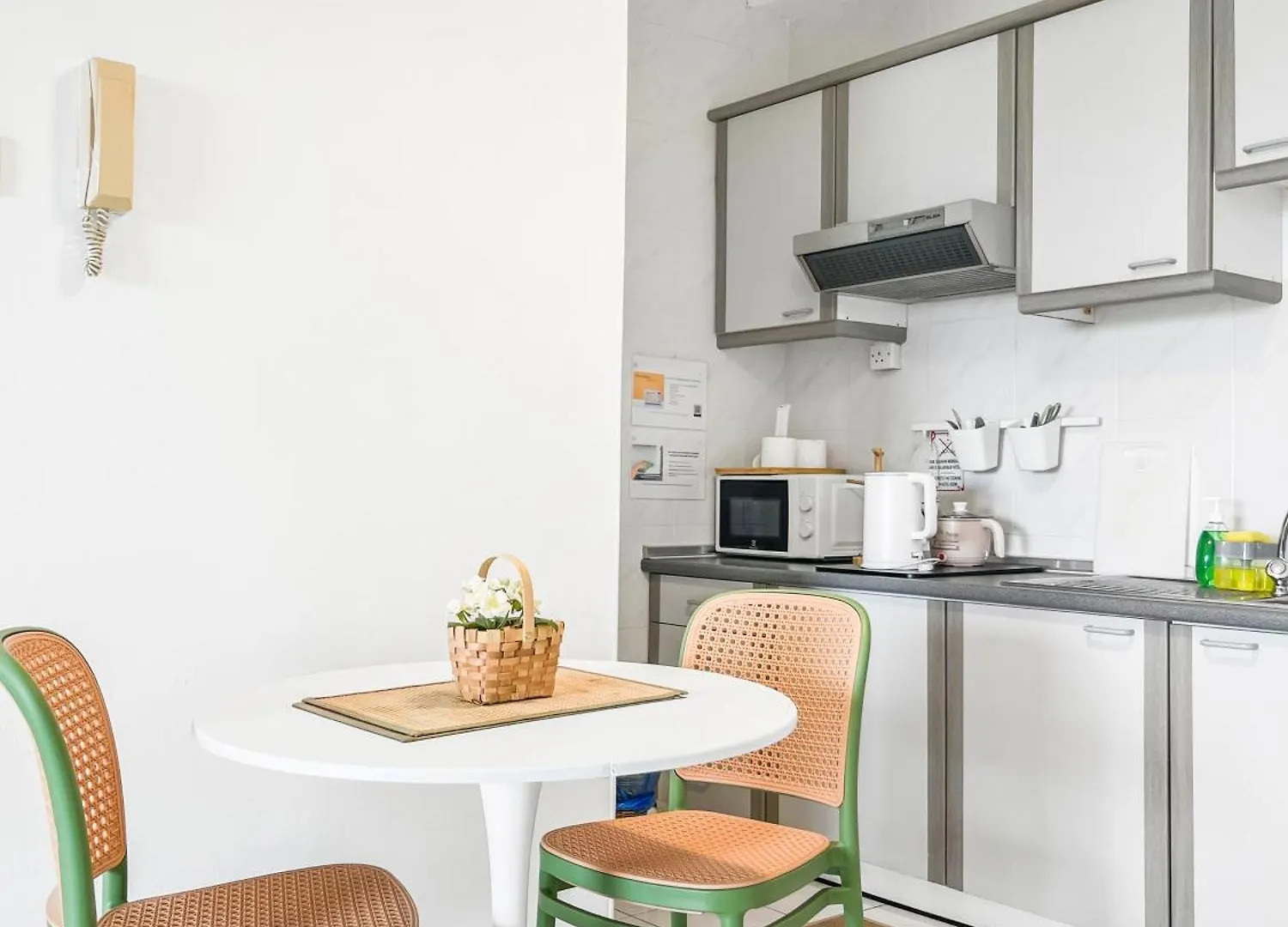 Melaka City View Homestay: Balcony Apartment near Jonker Street Malaysia